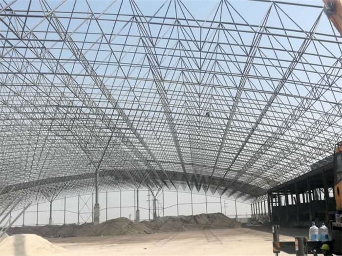 武汉钢厂料仓网架工程